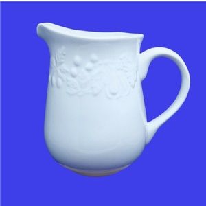 Pitcher Water Beverage Gibson White Fruit Embossed Design Vintage Kitchenware